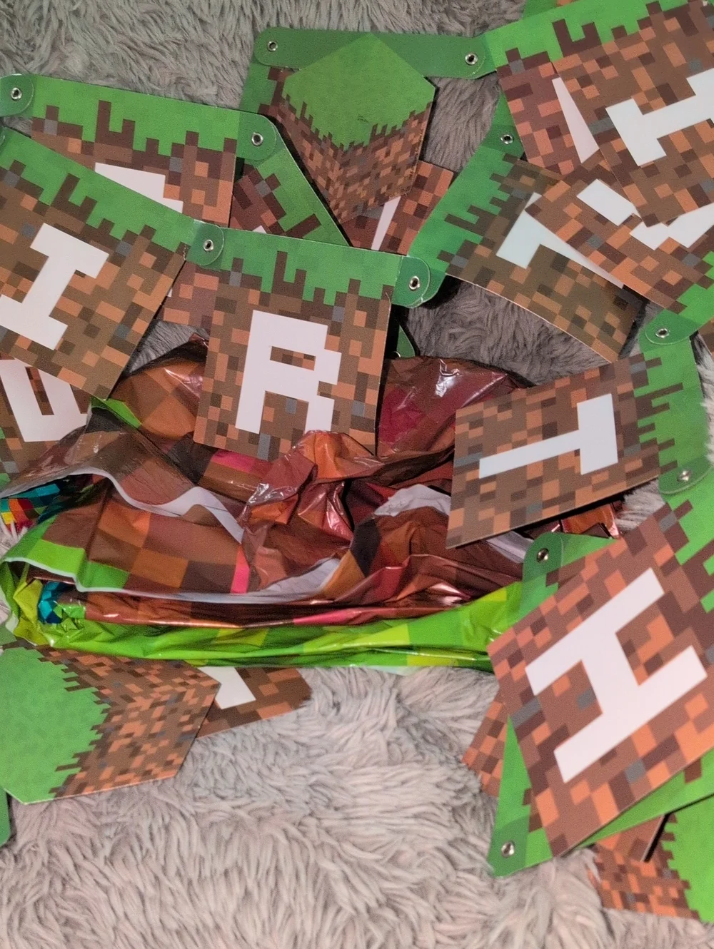 ❤️‍🔥10/$10❤️‍🔥 Set Of Minecraft Party Banners/Plastic Tablecloth